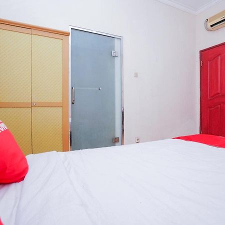 Hotel Collection O 1112 Comfitel Siwalankerto Aa4 Surabaya Exterior foto