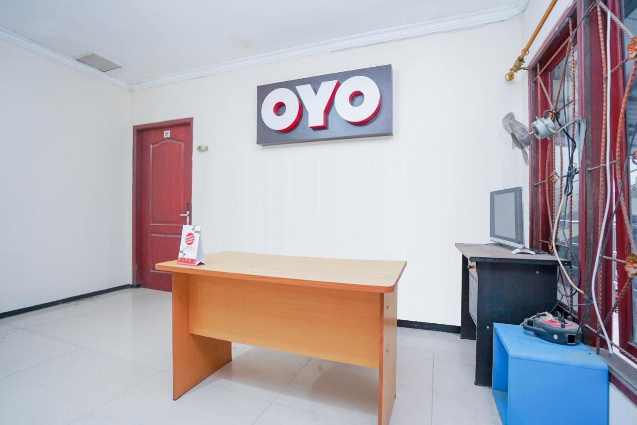 Hotel Collection O 1112 Comfitel Siwalankerto Aa4 Surabaya Exterior foto